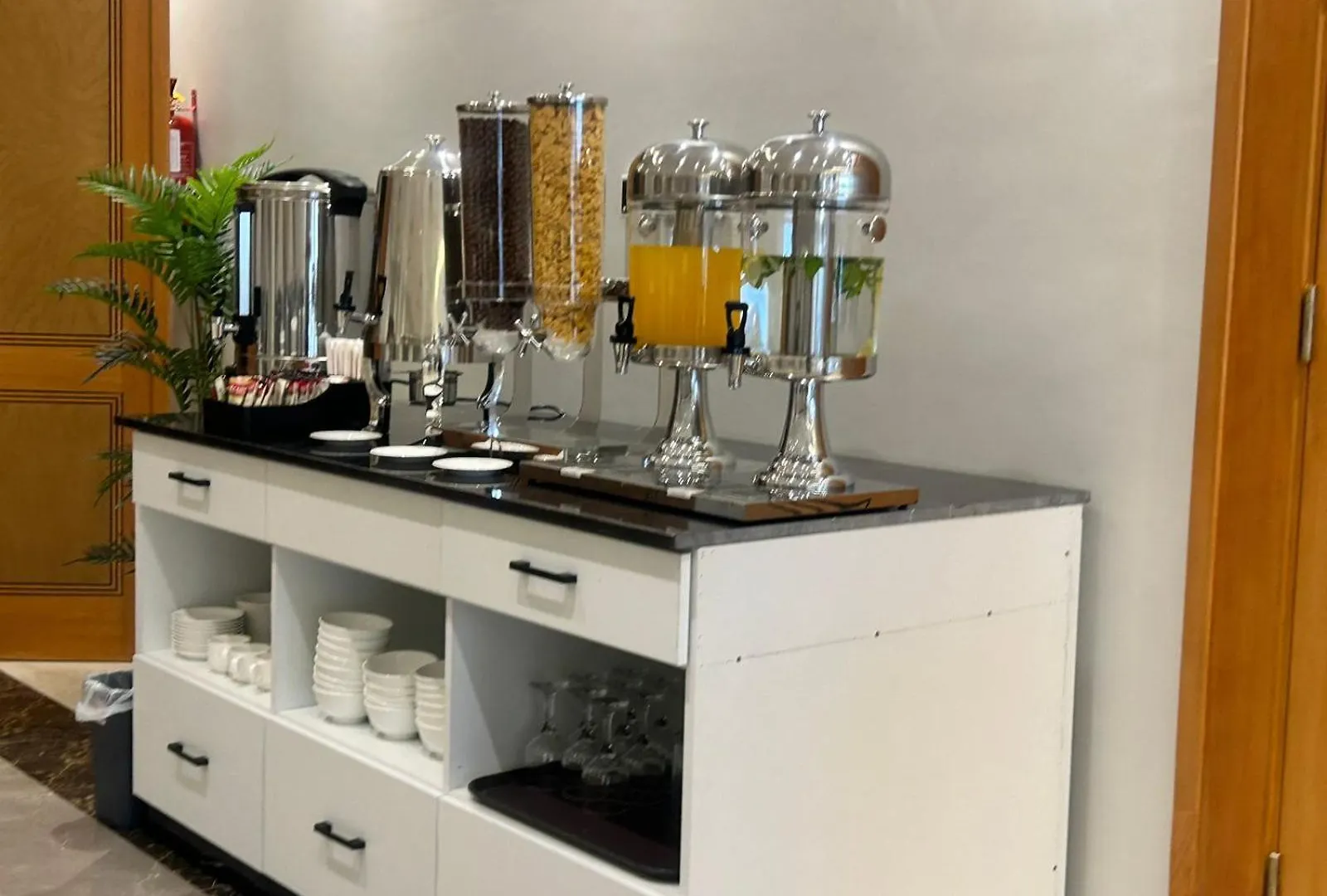 ג'דה Dimond Vision Hotel