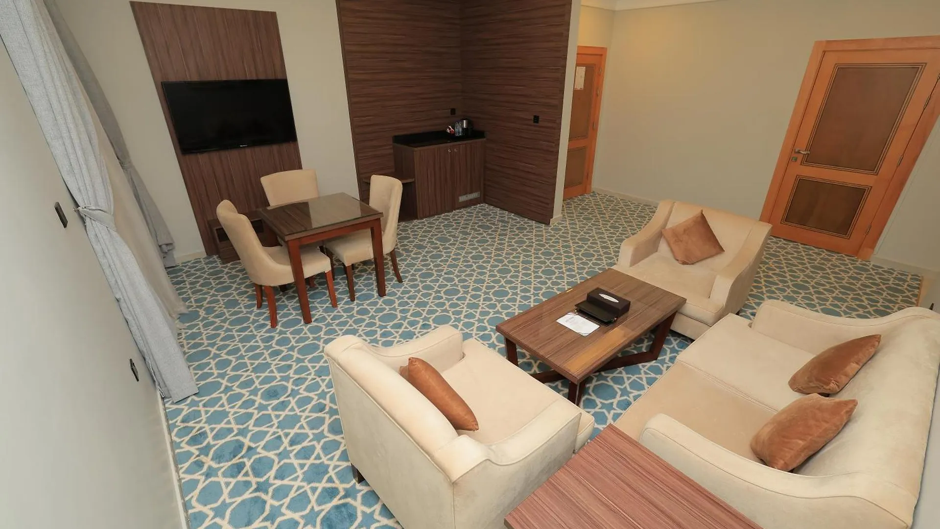 ג'דה Dimond Vision Hotel